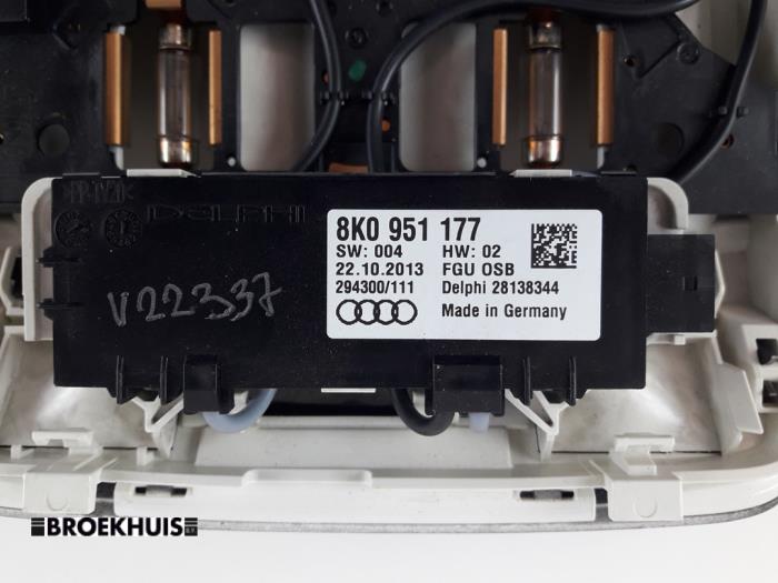 Eclairage intérieur avant d'un Audi Q5 (8RB) 2.0 TDI 16V Quattro 2014