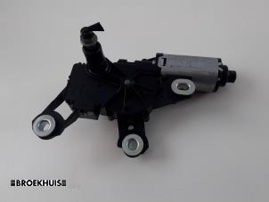 Used Rear wiper motor Audi Q5 (8RB) 2.0 TDI 16V Quattro Price € 80,00 Margin scheme offered by Autobedrijf Broekhuis B.V.