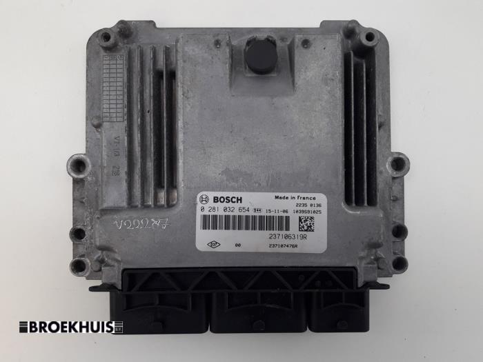 Injection computer from a Renault Clio IV (5R) 1.5 dCi 90 FAP 2015