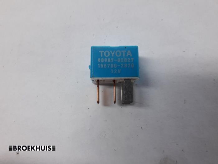 Relä från en Toyota Prius (ZVW3)  2009