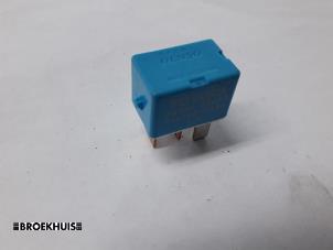 Relä från en Toyota Prius (ZVW3)  2009
