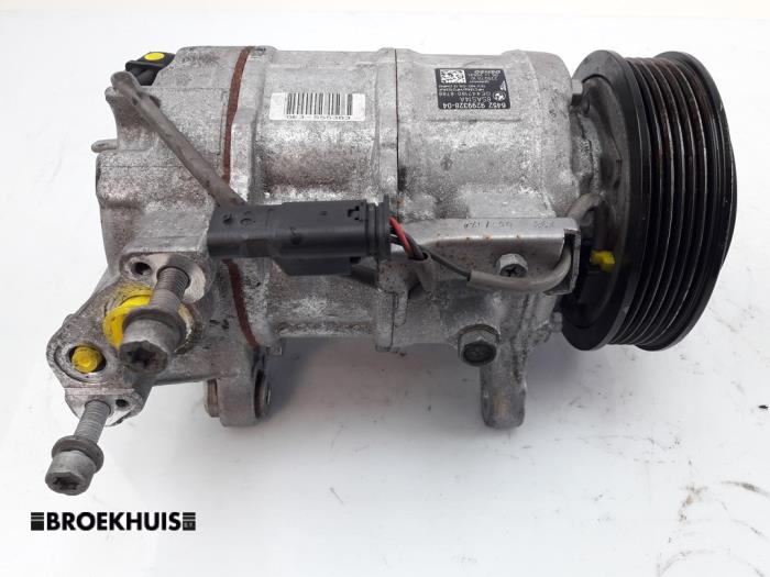 Usagé Compresseur de clim BMW 3 serie (F30) 320d 2.0 16V EfficientDynamicsEdition Prix € 95,00 Règlement à la marge proposé par Autobedrijf Broekhuis B.V.