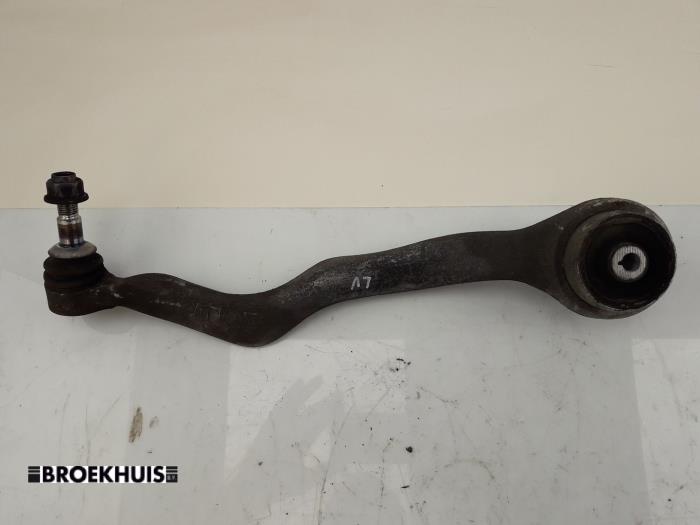 Gebrauchte Querlenker links vorne BMW 3 serie (F30) 320d 2.0 16V EfficientDynamicsEdition Preis € 25,00 Margenregelung angeboten von Autobedrijf Broekhuis B.V.