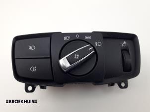 Gebrauchte Licht Schalter BMW 3 serie (F30) 320d 2.0 16V EfficientDynamicsEdition Preis € 30,00 Margenregelung angeboten von Autobedrijf Broekhuis B.V.