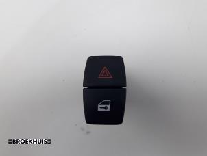 Used Panic lighting switch BMW 3 serie (F30) 320d 2.0 16V EfficientDynamicsEdition Price € 9,50 Margin scheme offered by Autobedrijf Broekhuis B.V.