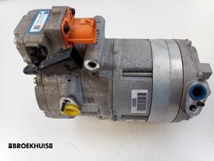 Usados Bomba de aire acondicionado Kia Niro I (DE) 1.6 GDI Hybrid Precio de solicitud ofrecido por Autobedrijf Broekhuis B.V.