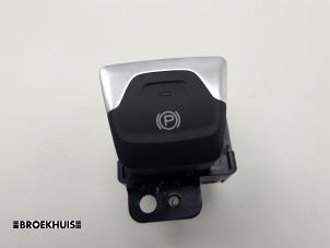 Used Parking brake switch Fiat 500X (334) 1.0 FireFly Turbo 120 12V Price € 30,00 Margin scheme offered by Autobedrijf Broekhuis B.V.