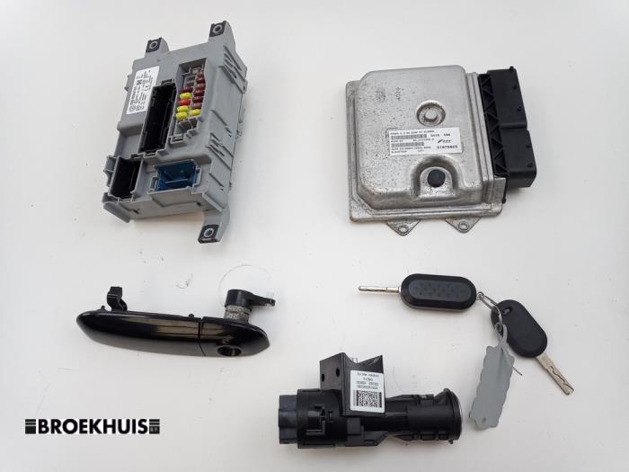 Used Injection computer Fiat Panda (312) 0.9 TwinAir 60 Price € 150,00 Margin scheme offered by Autobedrijf Broekhuis B.V.