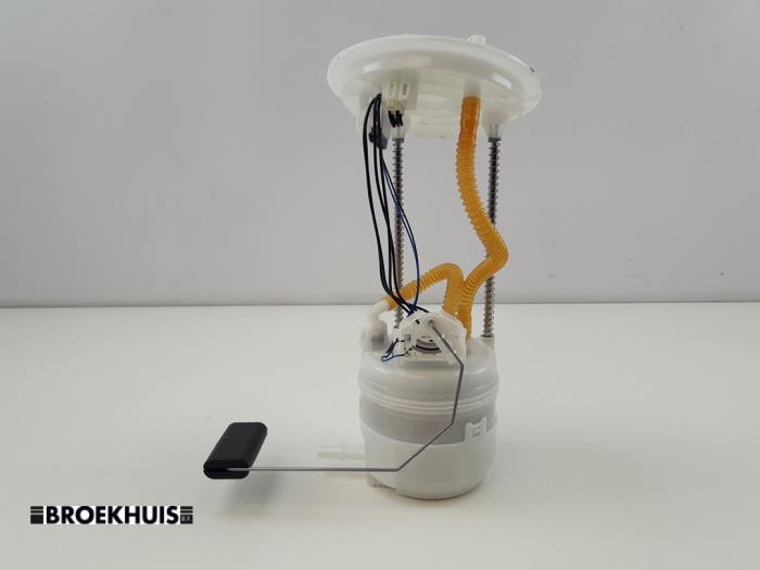 Usagé Pompe à carburant Mazda CX-60 (KH) 2.5 e-SkyActiv PHEV Prix € 90,00 Règlement à la marge proposé par Autobedrijf Broekhuis B.V.