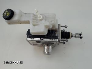 ABS Pumpe van een Mazda CX-60 (KH) 2.5 e-SkyActiv PHEV 2023