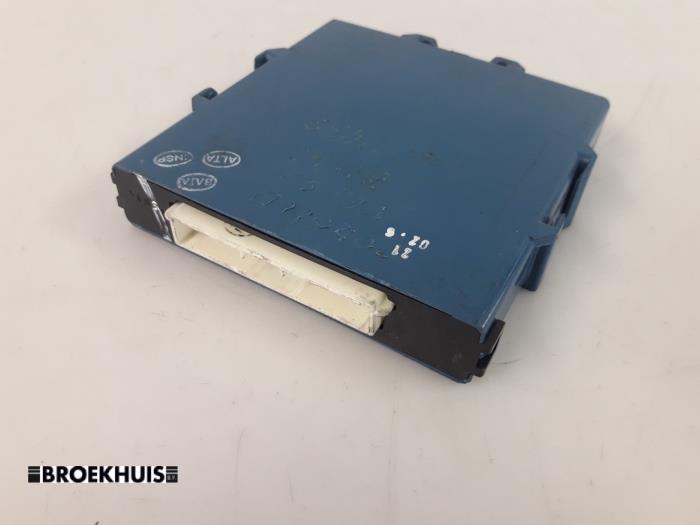 Usagé Module d'allumage Toyota Corolla Verso (R10/11) 1.8 16V VVT-i Prix € 20,00 Règlement à la marge proposé par Autobedrijf Broekhuis B.V.
