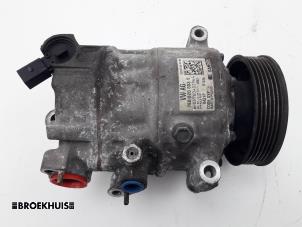 Usados Bomba de aire acondicionado Volkswagen Transporter T6 2.0 TDI Precio € 121,00 IVA incluido ofrecido por Autobedrijf Broekhuis B.V.
