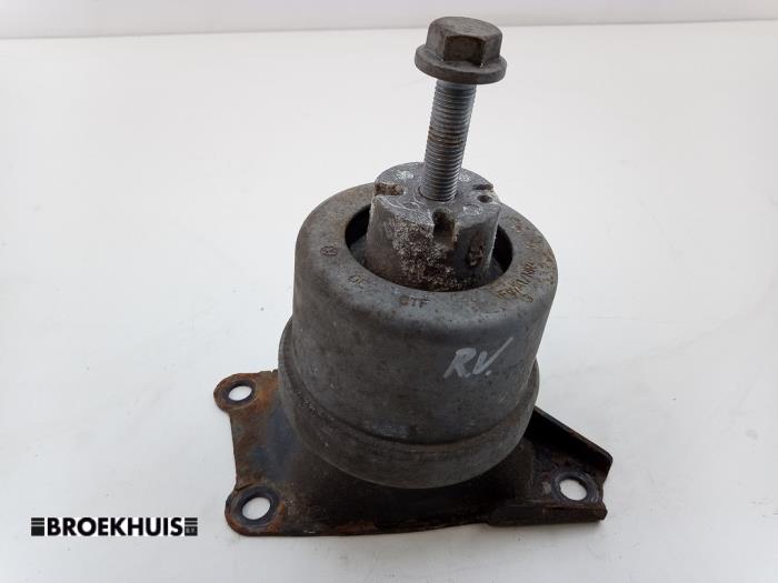 Used Engine mount Volkswagen Transporter T6 2.0 TDI Price € 36,30 Inclusive VAT offered by Autobedrijf Broekhuis B.V.