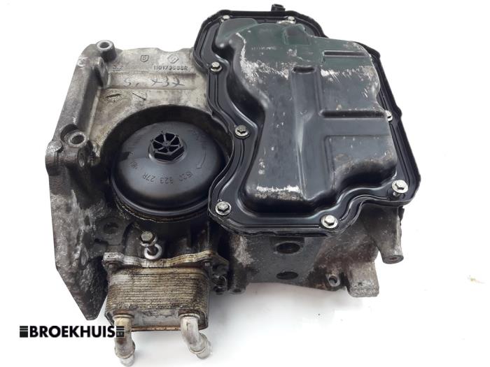 Usagé Couvercle carter Renault Clio IV (5R) 0.9 Energy TCE 90 12V Prix € 50,00 Règlement à la marge proposé par Autobedrijf Broekhuis B.V.