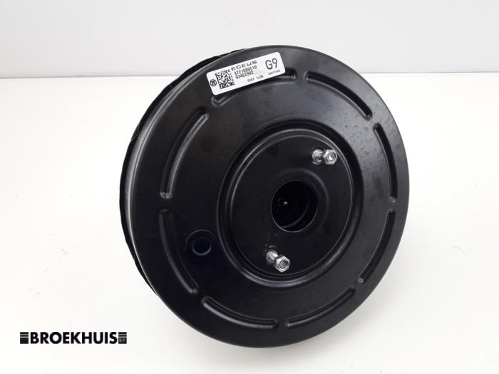 Usados Servofreno Renault Trafic (1FL/2FL/3FL/4FL) 2.0 dCi 16V 130 Precio € 108,90 IVA incluido ofrecido por Autobedrijf Broekhuis B.V.