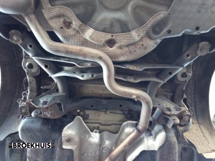 Usagé Faux châssis Skoda Superb Combi (3TAC/TAF) 1.6 TDI Prix € 85,00 Règlement à la marge proposé par Autobedrijf Broekhuis B.V.