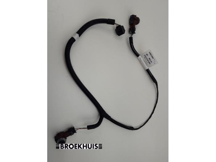 Gebrauchte PDC Sensor Set Renault Trafic (1FL/2FL/3FL/4FL) 2.0 dCi 16V 130 Preis € 181,50 Mit Mehrwertsteuer angeboten von Autobedrijf Broekhuis B.V.