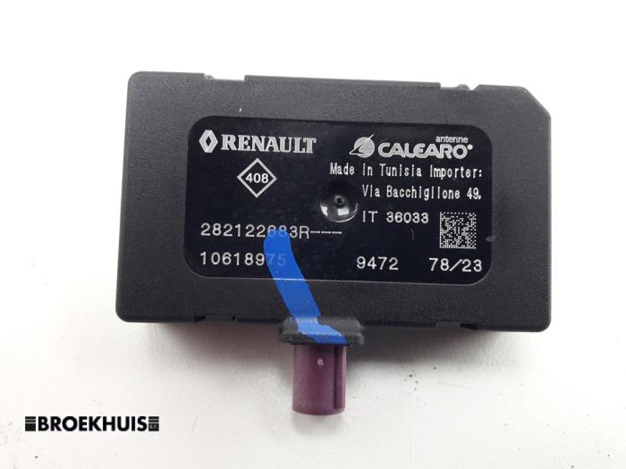 Używane Antena Renault Trafic (1FL/2FL/3FL/4FL) 2.0 dCi 16V 130 Cena € 36,30 Z VAT oferowane przez Autobedrijf Broekhuis B.V.