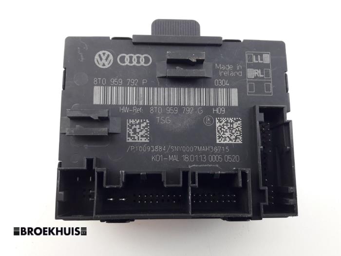 Używane Modul (rózne) Audi A5 Sportback (8TA) 2.0 TDI 16V Cena € 35,00 Procedura marży oferowane przez Autobedrijf Broekhuis B.V.