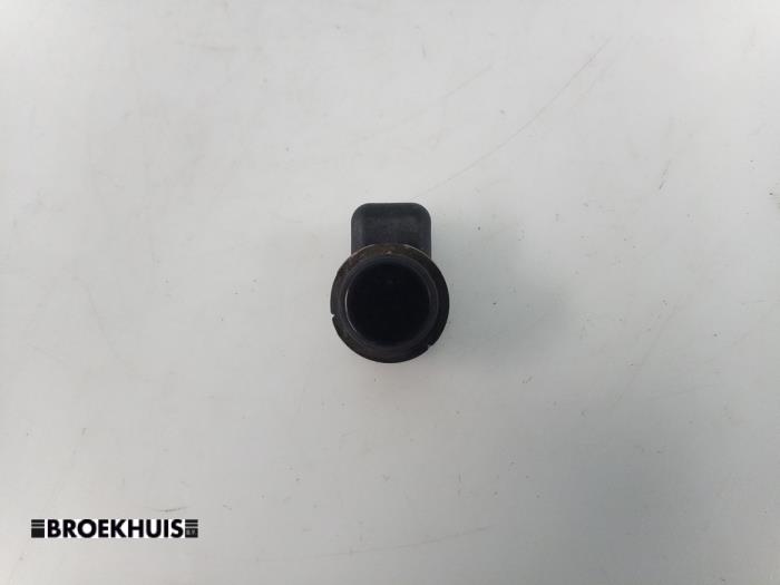 Usados Sensor PDC Audi A5 Sportback (8TA) 2.0 TDI 16V Precio € 10,00 Norma de margen ofrecido por Autobedrijf Broekhuis B.V.