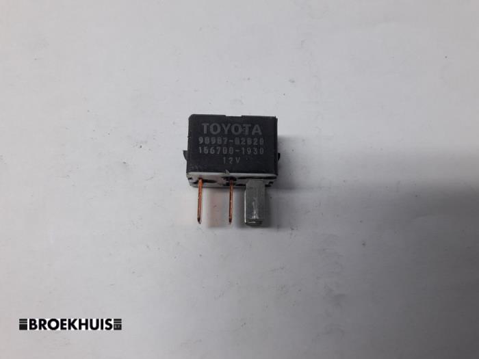 Begagnade Relä Toyota Corolla (E12) Pris € 5,00 Marginaltabell erbjuds av Autobedrijf Broekhuis B.V.