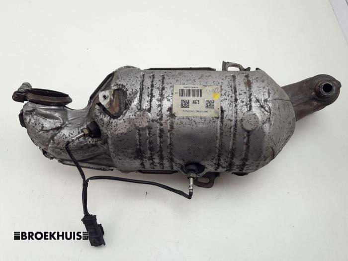 Gebrauchte Rußfilter Peugeot 308 SW (L4/L9/LC/LJ/LR) 1.6 BlueHDi 120 Preis € 200,00 Margenregelung angeboten von Autobedrijf Broekhuis B.V.