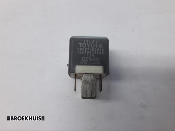Begagnade Relä Toyota Corolla (E12) Pris € 5,00 Marginaltabell erbjuds av Autobedrijf Broekhuis B.V.