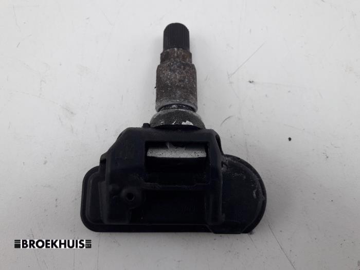 Begagnade Däcktryckssensor Mercedes C AMG (C205) 4.0 C-63 S AMG V8 Biturbo Pris € 30,00 Marginaltabell erbjuds av Autobedrijf Broekhuis B.V.