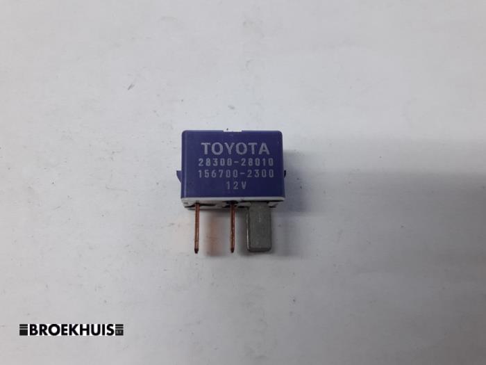 Begagnade Relä Toyota iQ 1.0 12V VVT-i Pris € 5,00 Marginaltabell erbjuds av Autobedrijf Broekhuis B.V.