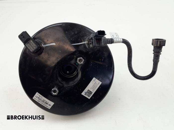 Usagé Servo frein Dacia Spring 45 Prix € 125,00 Règlement à la marge proposé par Autobedrijf Broekhuis B.V.