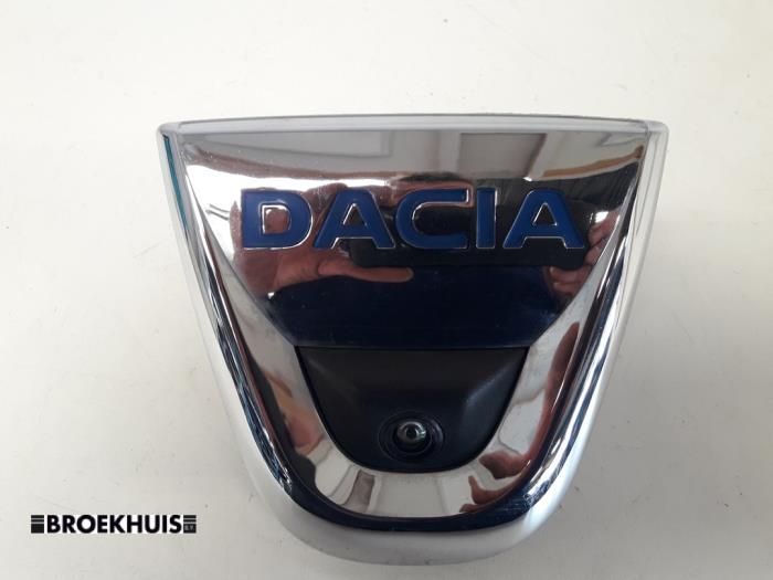 Używane Kamera cofania Dacia Spring 45 Cena € 100,00 Procedura marży oferowane przez Autobedrijf Broekhuis B.V.