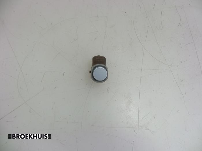 Usados Sensor PDC BMW 5 serie Touring (F11) 520d 16V Precio € 20,00 Norma de margen ofrecido por Autobedrijf Broekhuis B.V.