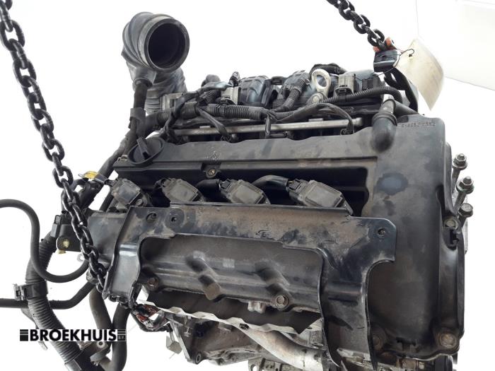Engine from a Mitsubishi Outlander (GF/GG) 2.0 16V PHEV 4x4 2013