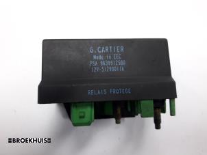 Used Glow plug relay Peugeot 807 2.0 HDi 16V Price € 15,00 Margin scheme offered by Autobedrijf Broekhuis B.V.