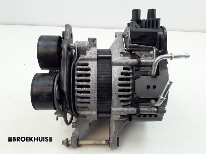 Gebrauchte Dynamo Mercedes E (C238) E-200 EQ Boost 2.0 Turbo 16V Preis € 750,00 Margenregelung angeboten von Autobedrijf Broekhuis B.V.