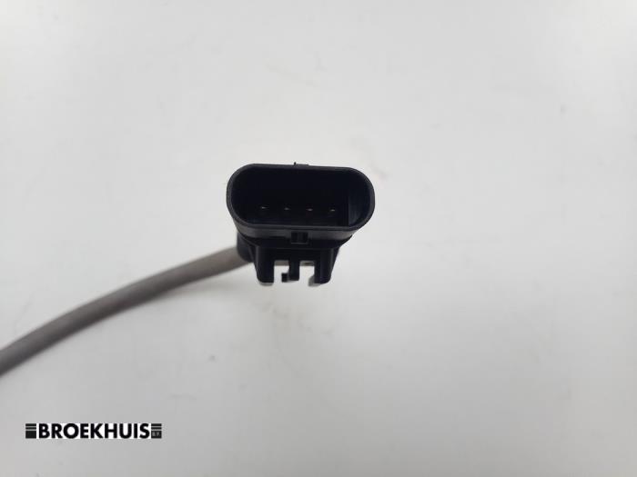 Lambda probe from a Mercedes-Benz E (C238) E-200 EQ Boost 2.0 Turbo 16V 2020