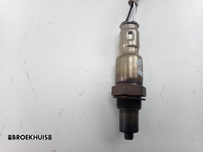 Lambda probe from a Mercedes-Benz E (C238) E-200 EQ Boost 2.0 Turbo 16V 2020