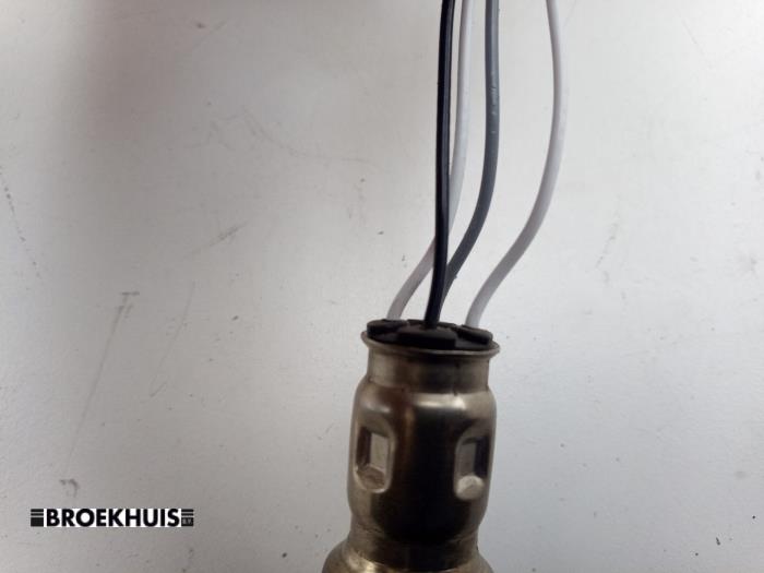 Lambda probe from a Mercedes-Benz E (C238) E-200 EQ Boost 2.0 Turbo 16V 2020