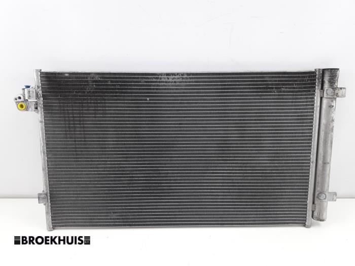 Usagé Radiateur clim BMW 5 serie (G30) M550d xDrive 24V Prix € 200,00 Règlement à la marge proposé par Autobedrijf Broekhuis B.V.