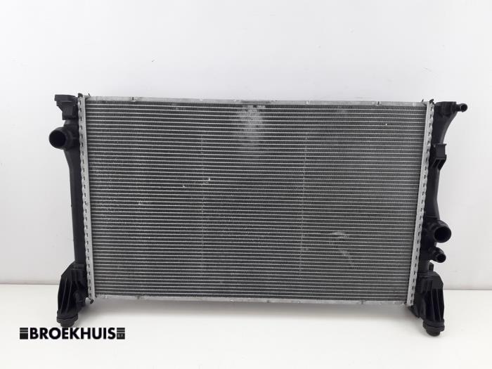 Used Radiator Mercedes Vito (447.6) 2.2 119 CDI 16V BlueTEC Price € 121,00 Inclusive VAT offered by Autobedrijf Broekhuis B.V.