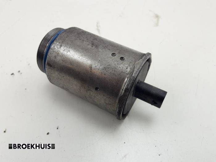 Gebrauchte Öldrucksensor Mercedes Sprinter 3,5t (907.6/910.6) 316 CDI 2.1 D RWD Preis € 121,00 Mit Mehrwertsteuer angeboten von Autobedrijf Broekhuis B.V.