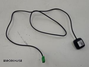 Usados Antena Mercedes Vito (447.6) 2.2 119 CDI 16V BlueTEC Precio € 42,35 IVA incluido ofrecido por Autobedrijf Broekhuis B.V.