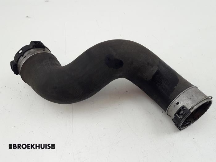 Gebrauchte Intercooler Schlauch Mercedes Vito (447.6) 2.2 119 CDI 16V BlueTEC Preis € 36,30 Mit Mehrwertsteuer angeboten von Autobedrijf Broekhuis B.V.
