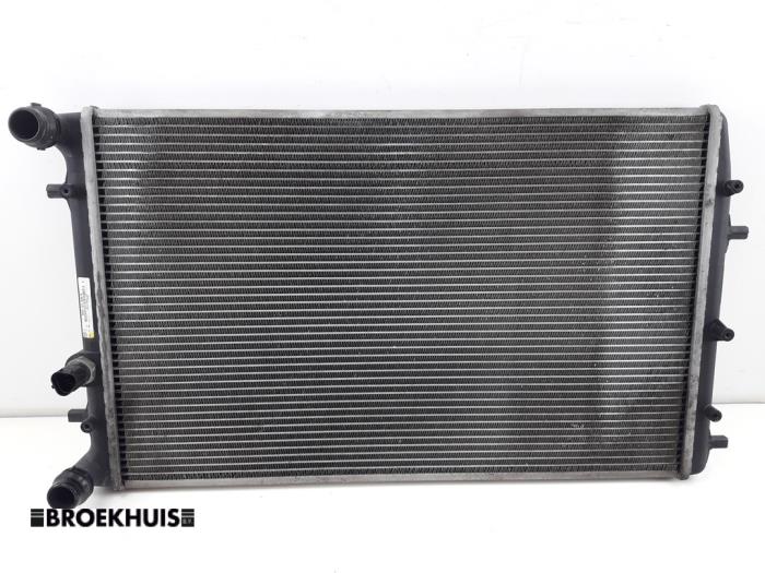 Usagé Radiateur Skoda Fabia (6Y5) 1.9 TDi Prix € 25,00 Règlement à la marge proposé par Autobedrijf Broekhuis B.V.