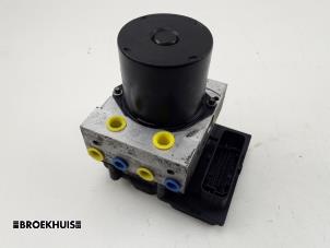 Gebrauchte ABS Pumpe Skoda Fabia (6Y5) 1.9 TDi Preis € 40,00 Margenregelung angeboten von Autobedrijf Broekhuis B.V.