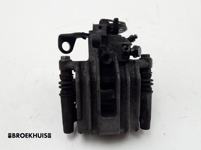 Gebrauchte Bremszange rechts hinten Skoda Fabia (6Y5) 1.9 TDi Preis € 15,00 Margenregelung angeboten von Autobedrijf Broekhuis B.V.