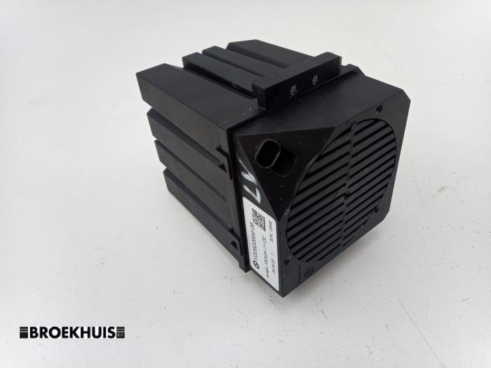 Używane Glosnik VESS BMW 3 serie Touring (G21) 330e xDrive 2.0 TwinPower Turbo 16V Cena € 175,00 Procedura marży oferowane przez Autobedrijf Broekhuis B.V.