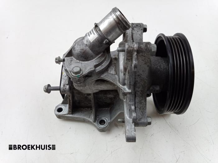 Usagé Pompe à eau Opel Karl 1.0 12V Prix € 50,00 Règlement à la marge proposé par Autobedrijf Broekhuis B.V.
