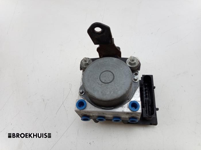 Begagnade ABS-pump Daihatsu Cuore (L251/271/276) 1.0 12V DVVT Pris € 30,00 Marginaltabell erbjuds av Autobedrijf Broekhuis B.V.