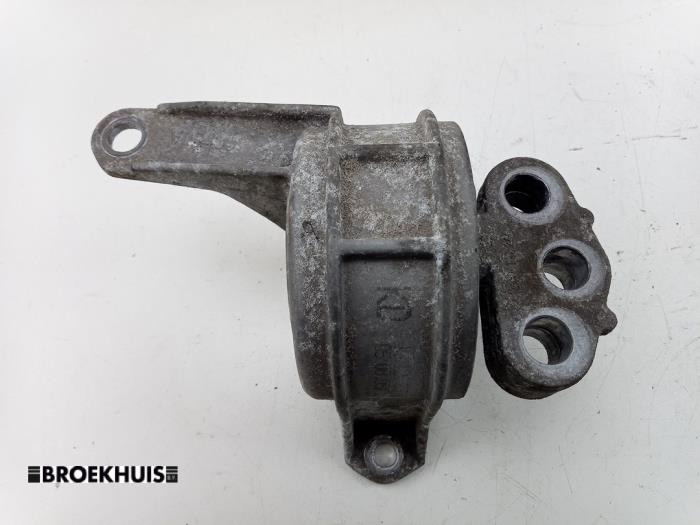 Gebrauchte Motorlager Opel Zafira (M75) 1.6 16V Preis € 15,00 Margenregelung angeboten von Autobedrijf Broekhuis B.V.